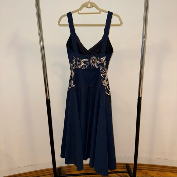 ADEAM BLUE DRESS WITH SEQUINS & BEADING. NO SIZE TAG - Picture 3 of 9